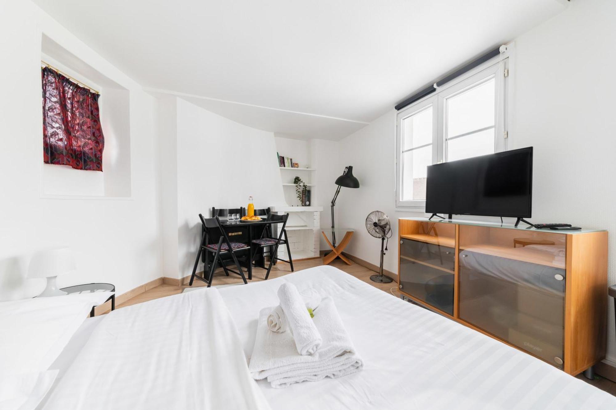 Agreable Studio Coeur De Paris - Paris 6 - 2P - Flat-Guest Экстерьер фото