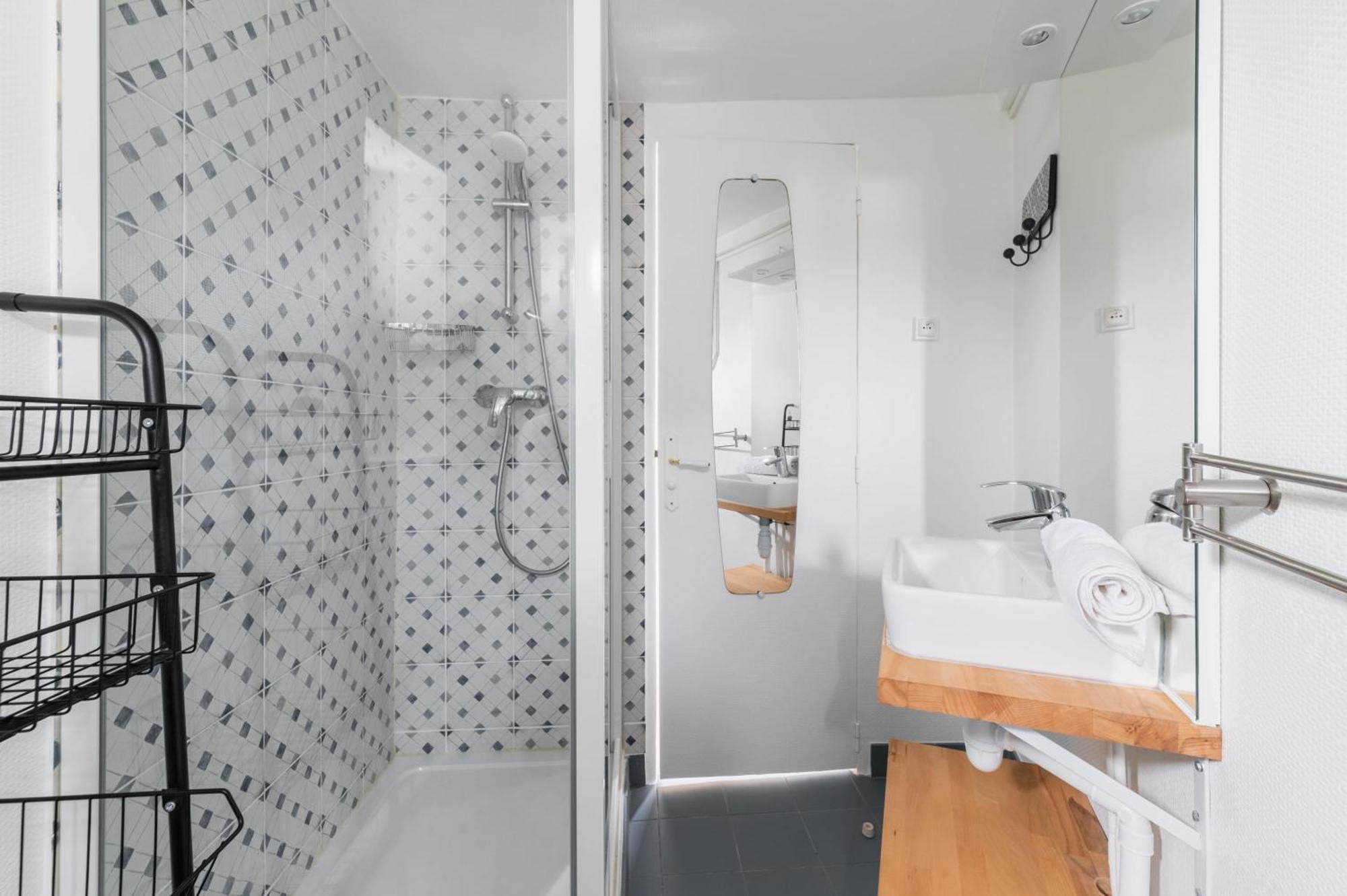 Agreable Studio Coeur De Paris - Paris 6 - 2P - Flat-Guest Экстерьер фото